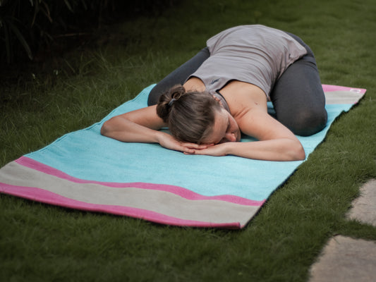 6 Ways How can practicing yoga on organic mysore rug improve your skin condition