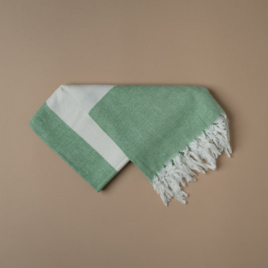 Eco-Friendly Organic Bath Towel with Plant-Based Dyes • Tulasi green •