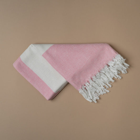 Eco-Friendly Organic Bath Towel with Plant-Based Dyes • Manjistha Pink •