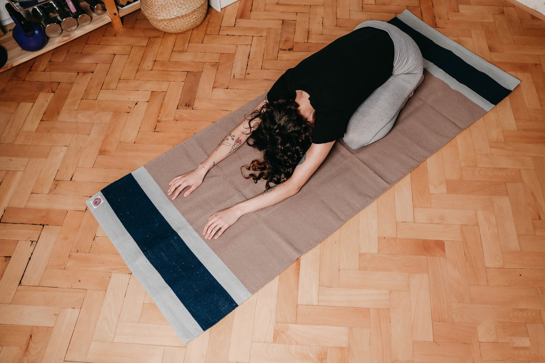 Leela Yoga Rugs: Organic Yoga Mats Uplift Your Yoga Practice – Leela ...
